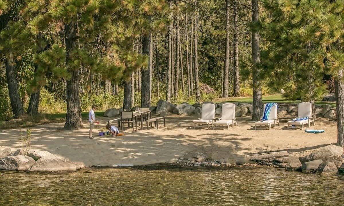 Photo of Others in Sandpoint