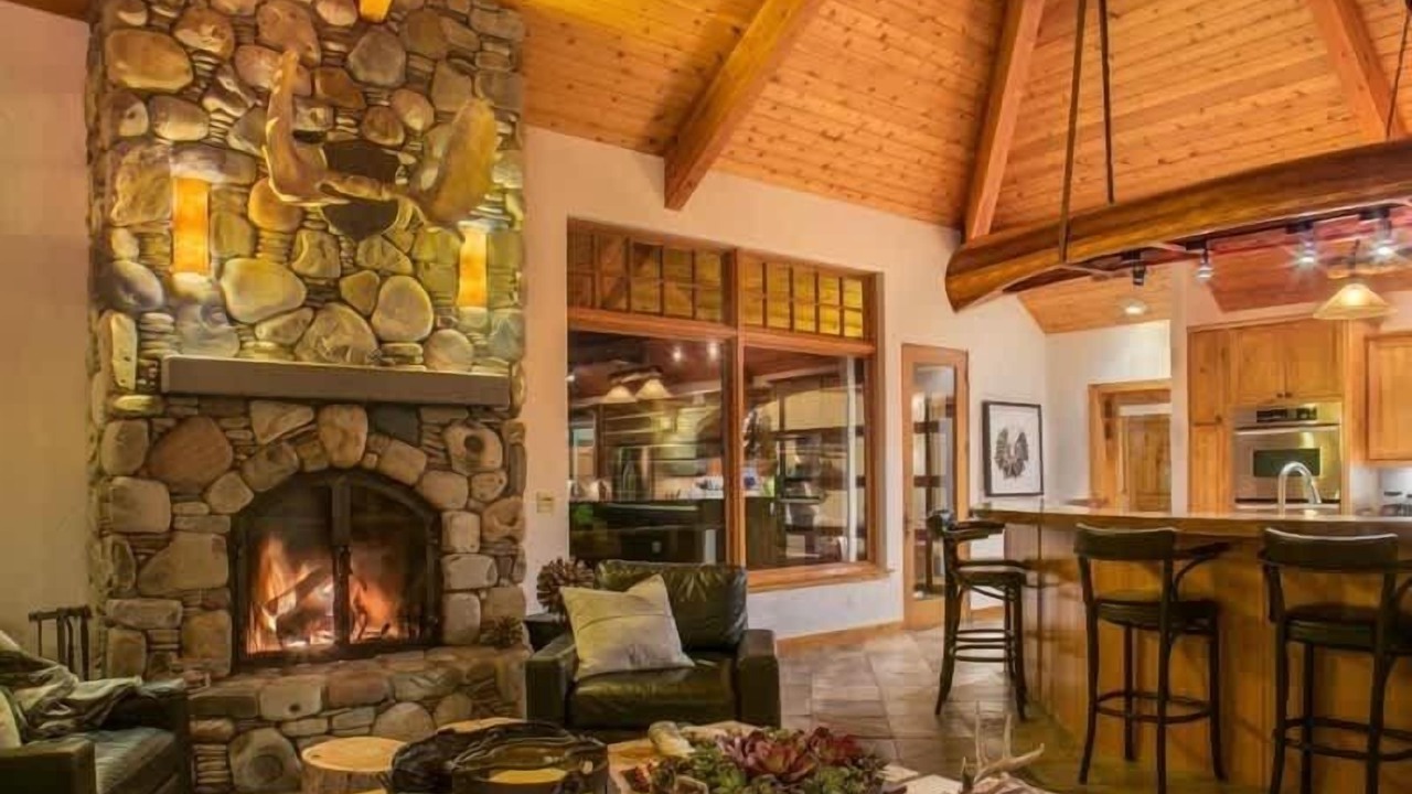 Photo of Livingroom in Sandpoint