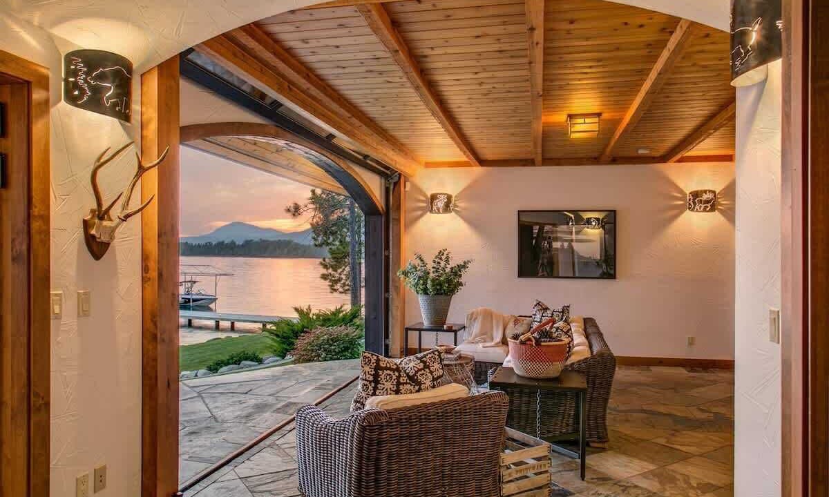 Photo of Bedroom in Sandpoint