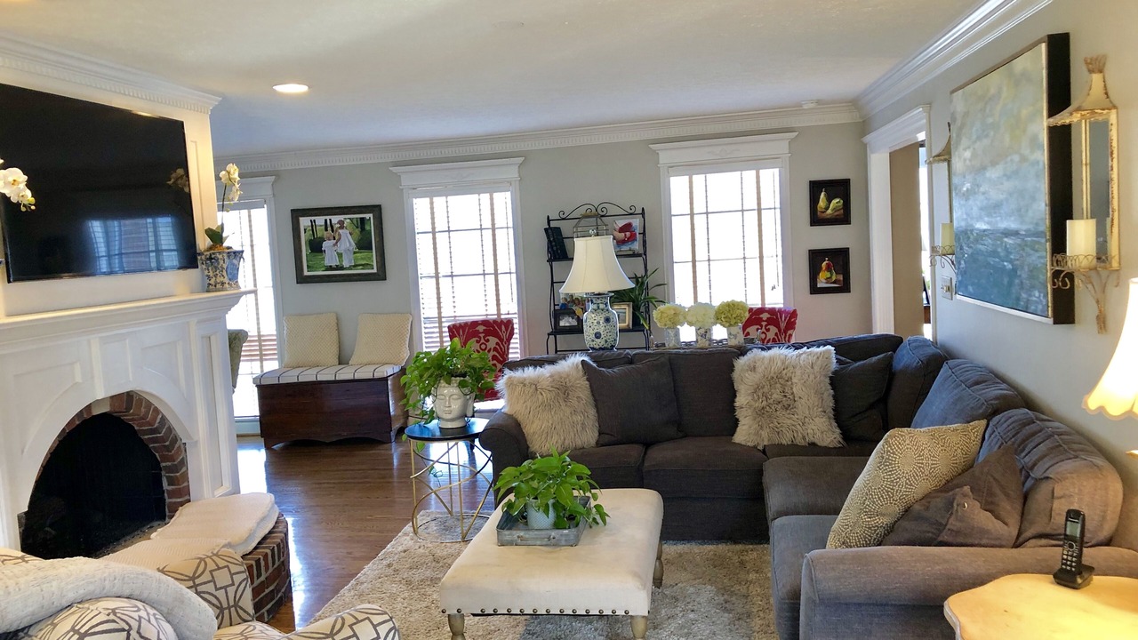 Photo of Livingroom in Indian Hills