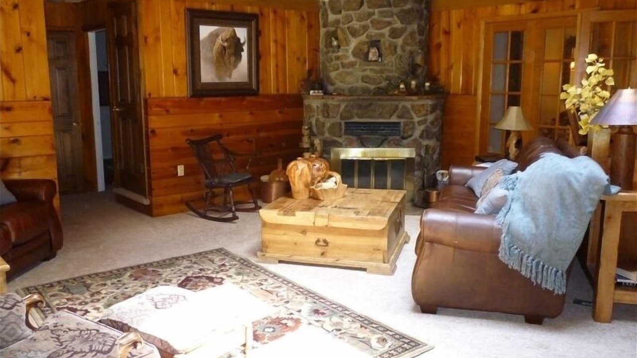 Photo of Livingroom in Idaho Springs
