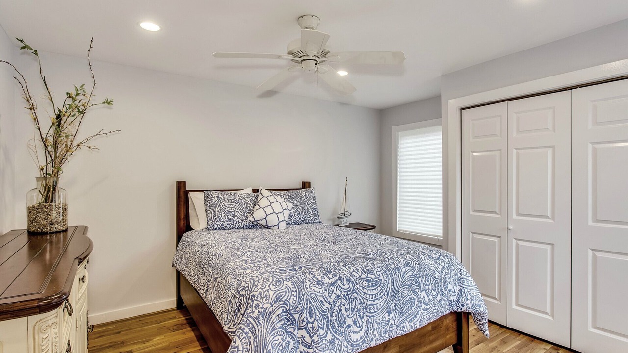 Photo of Bedroom in Orient Point