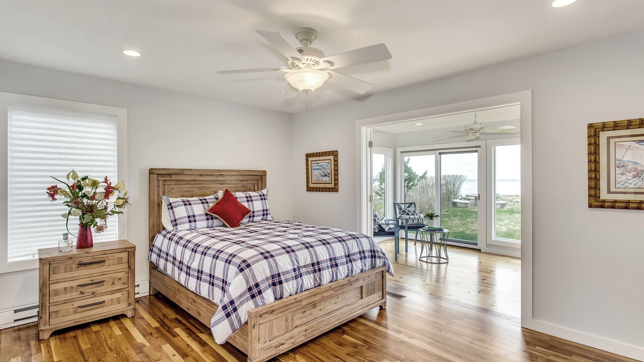 Photo of Bedroom in Orient Point
