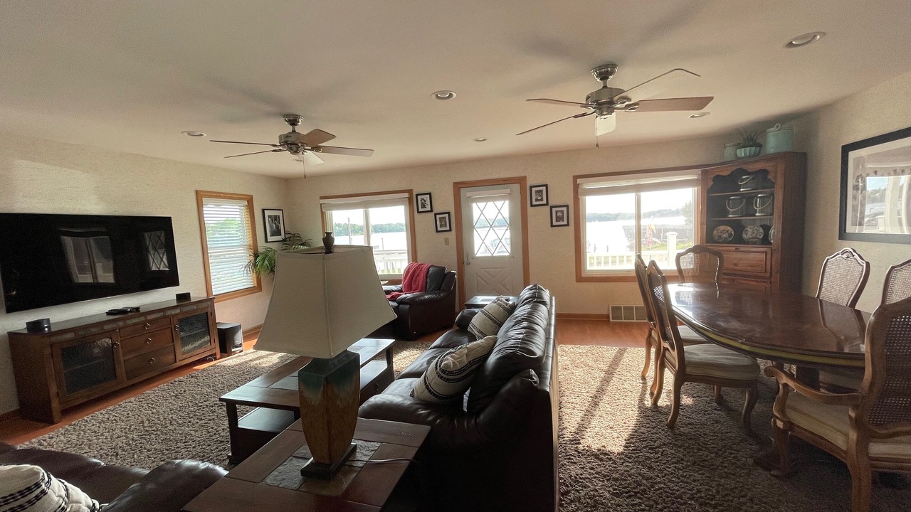 Photo of Livingroom in East Troy