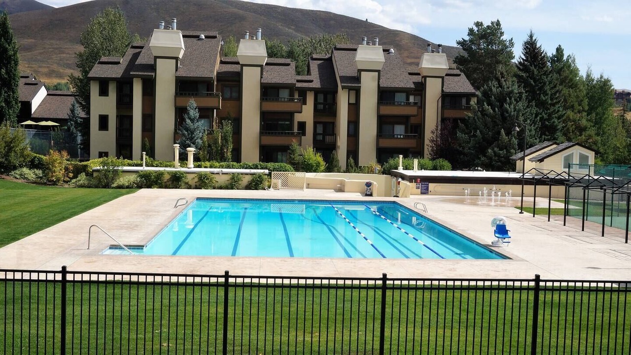 Photo of Outdoor in Elkhorn