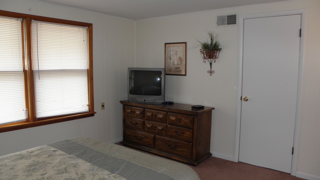 Photo of Bedroom in Sunrise Beach