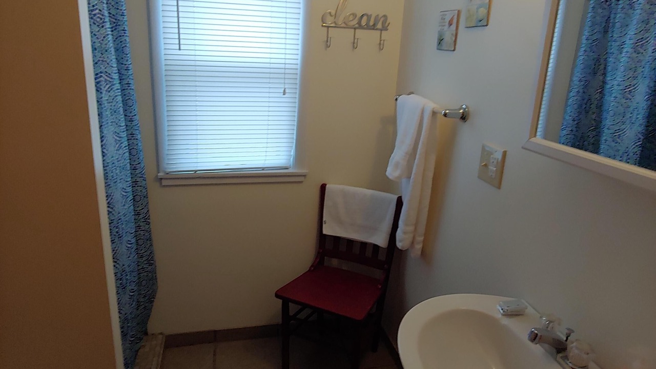 Photo of Bathroom in Sunrise Beach