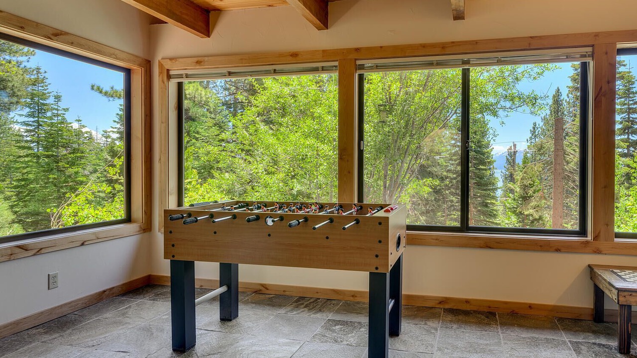 Photo of Bedroom in Tahoe Woods
