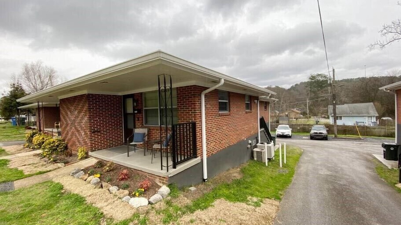 Photo of Others in St. Elmo Improvement League