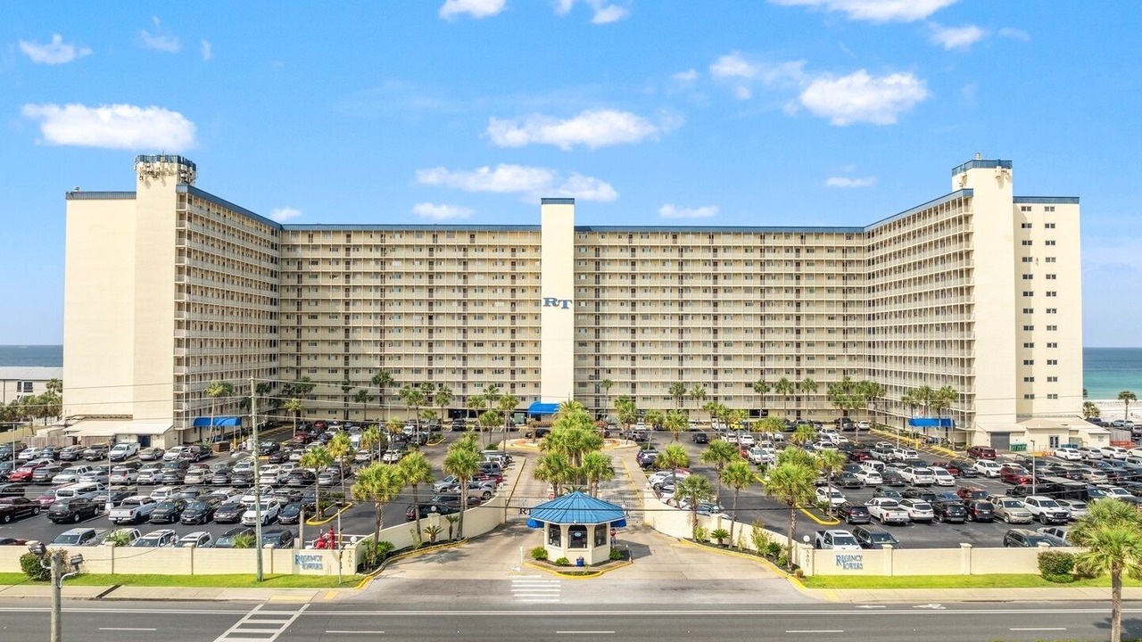 Photo of Outdoor in Biltmore Beach