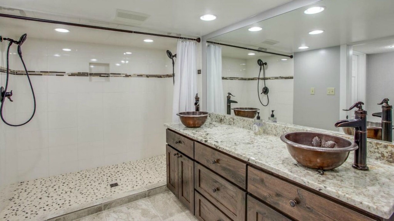 Photo of Bathroom in Peshastin
