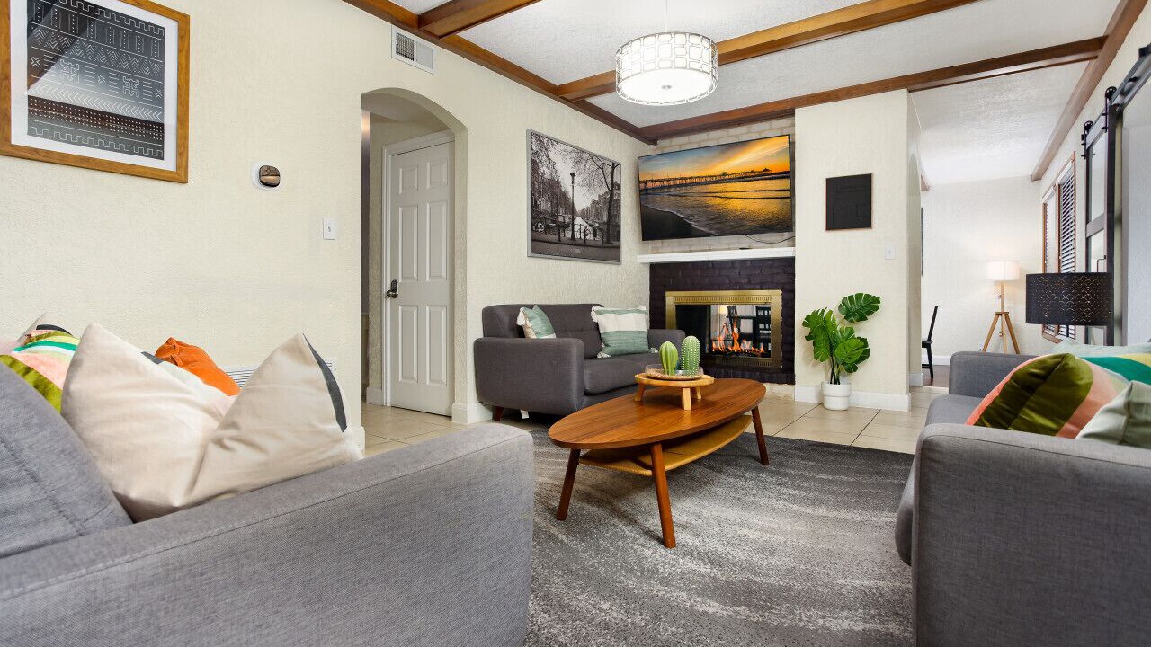 Photo of Livingroom in Vance Jackson