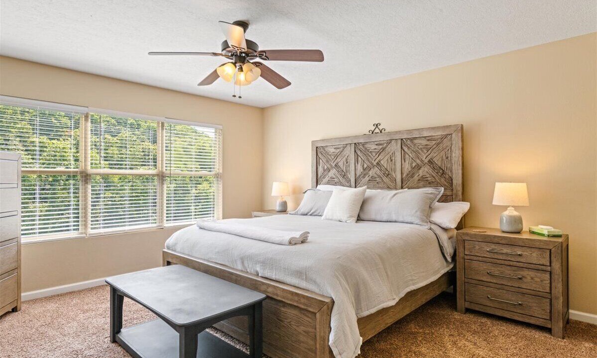 Photo of Bedroom in Lakeside Estates