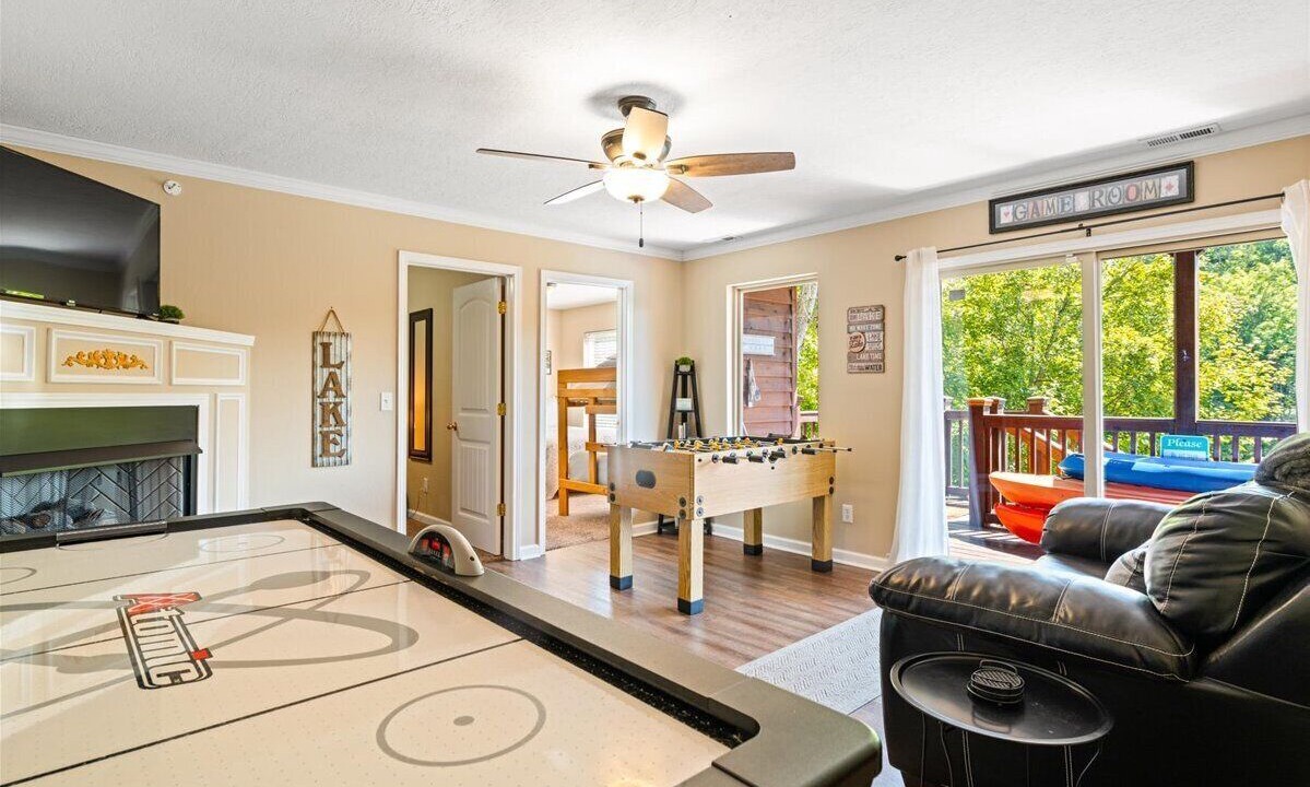 Photo of Bedroom in Lakeside Estates