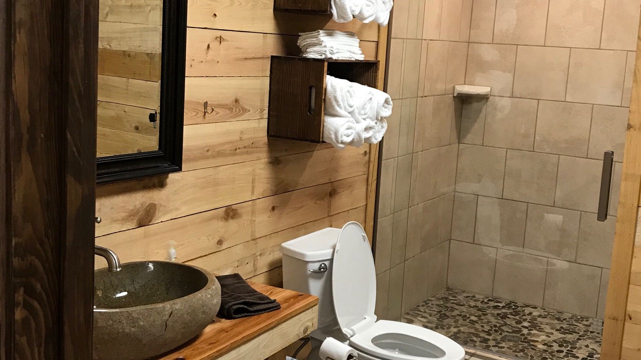 Photo of Bathroom in Samburg
