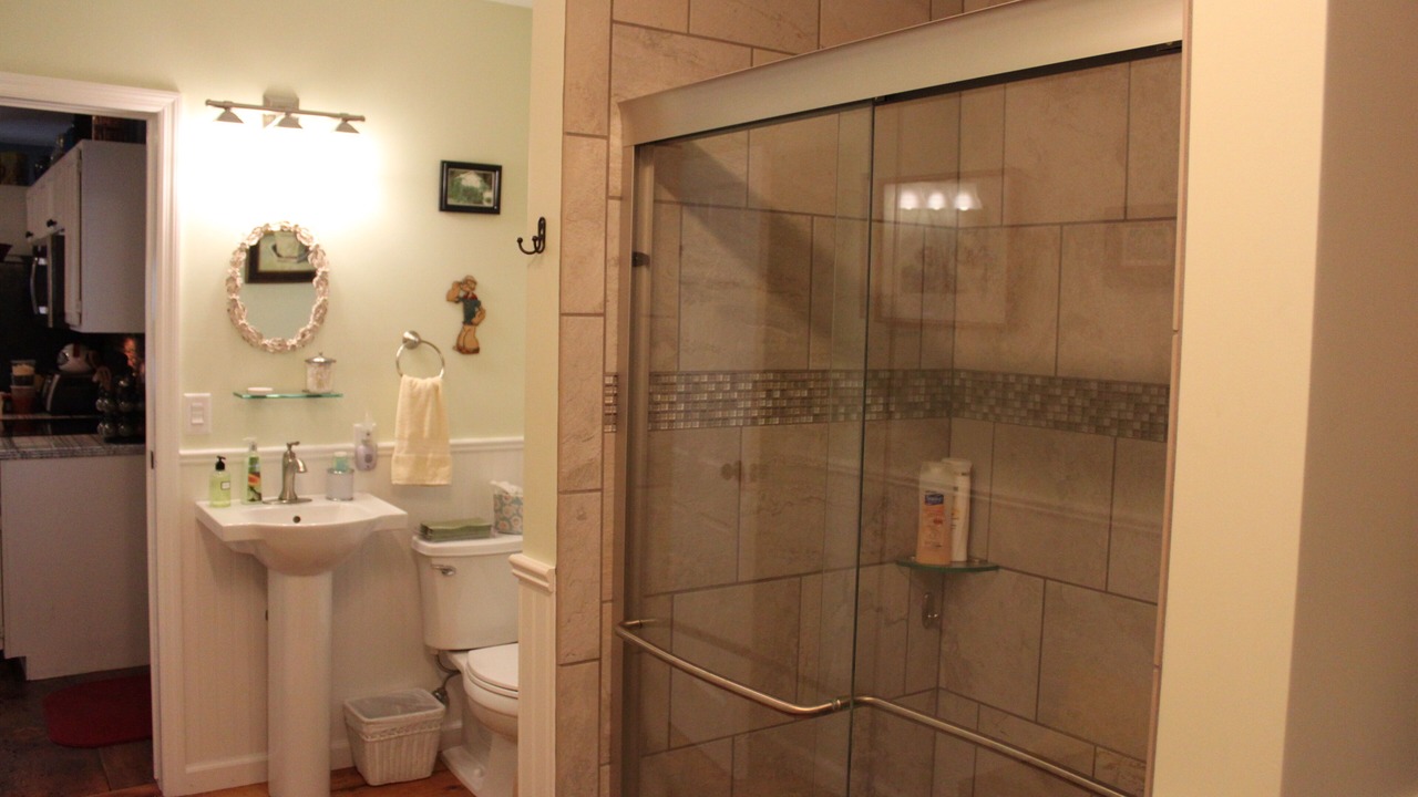 Photo of Bedroom in Town of Sharon