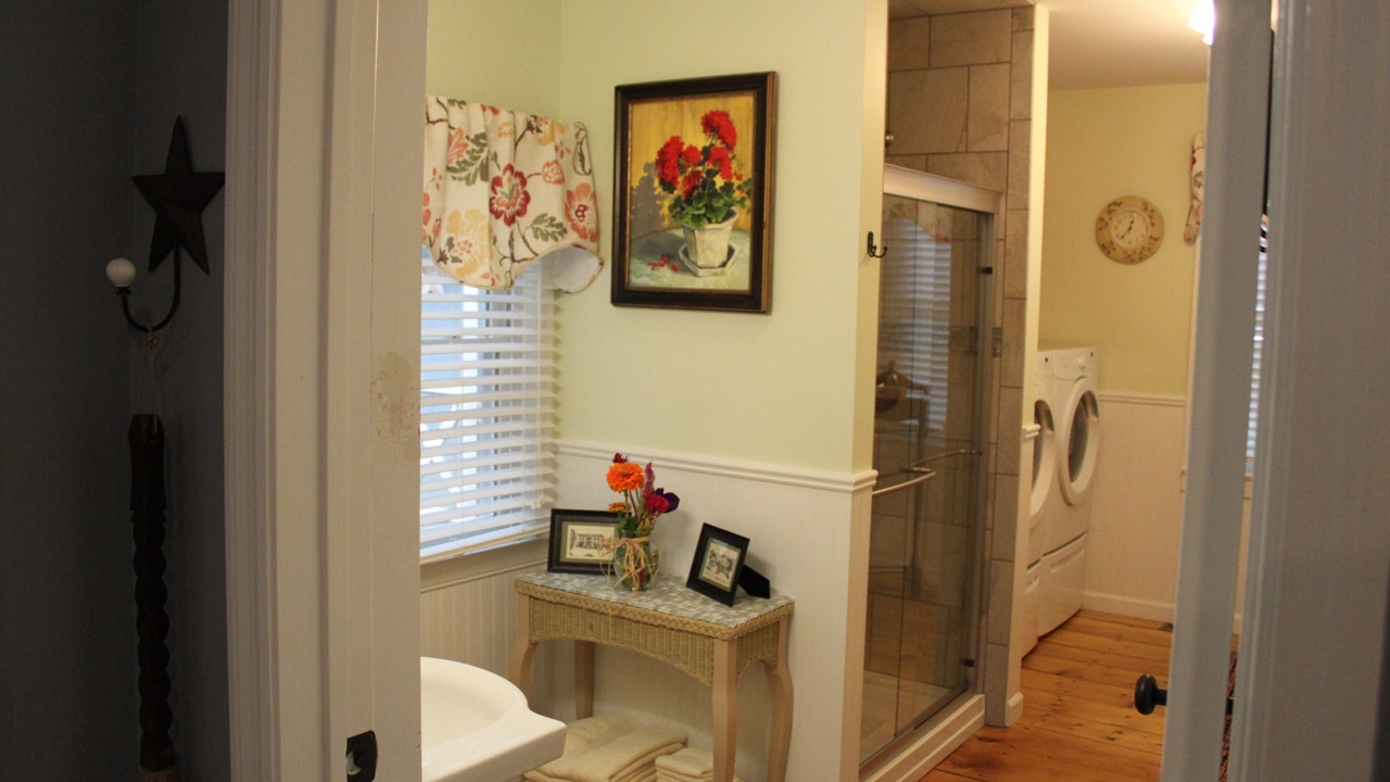 Photo of Bedroom in Town of Sharon