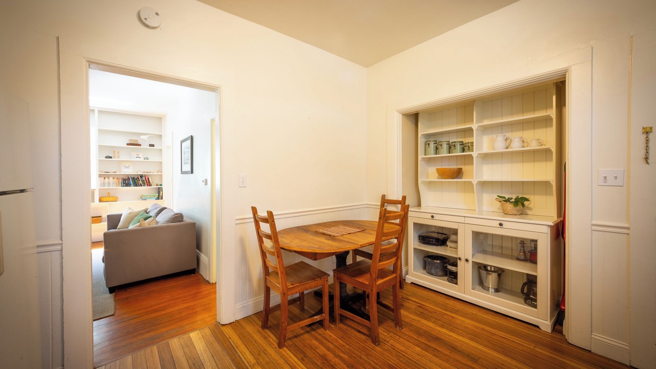 Photo of Bedroom in Downtown Berkeley