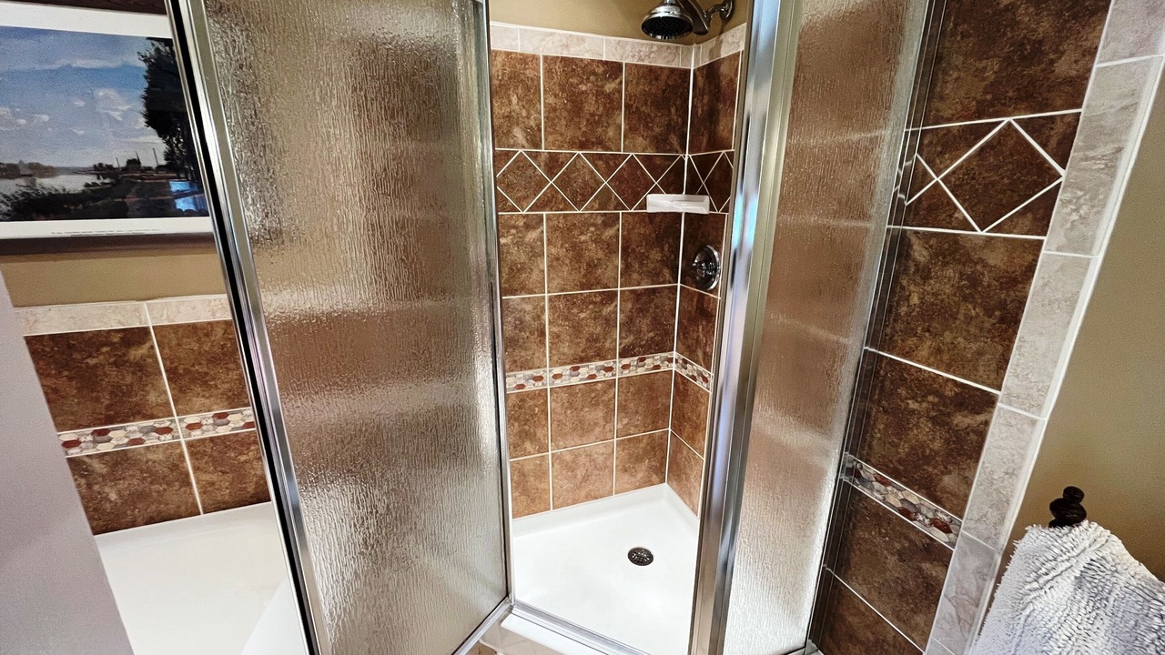Photo of Bathroom in Logan