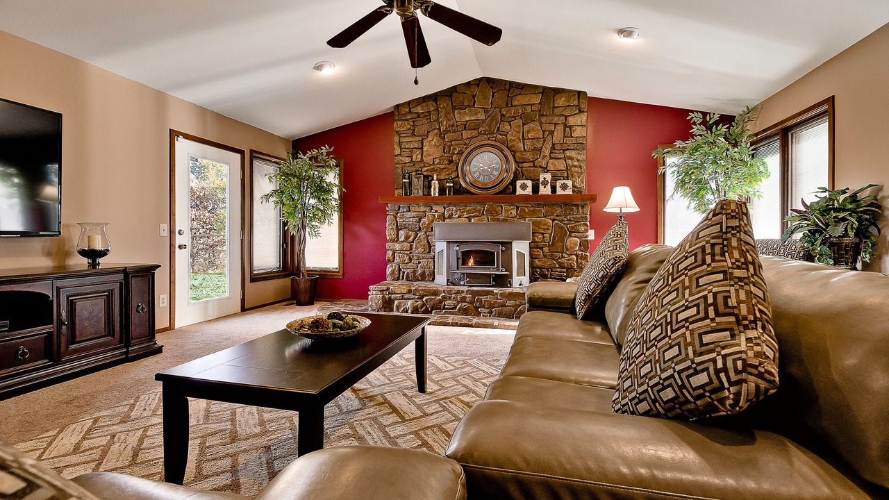 Photo of Livingroom in Huntsville