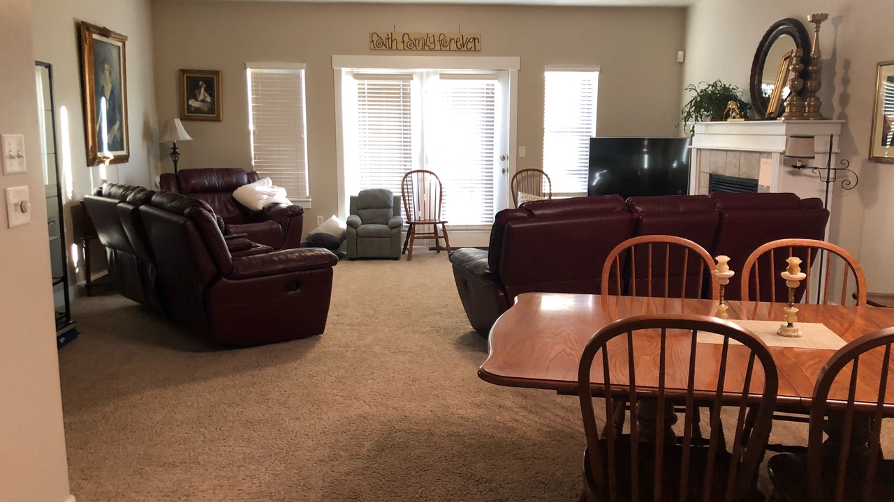 Photo of Bedroom in Sandy