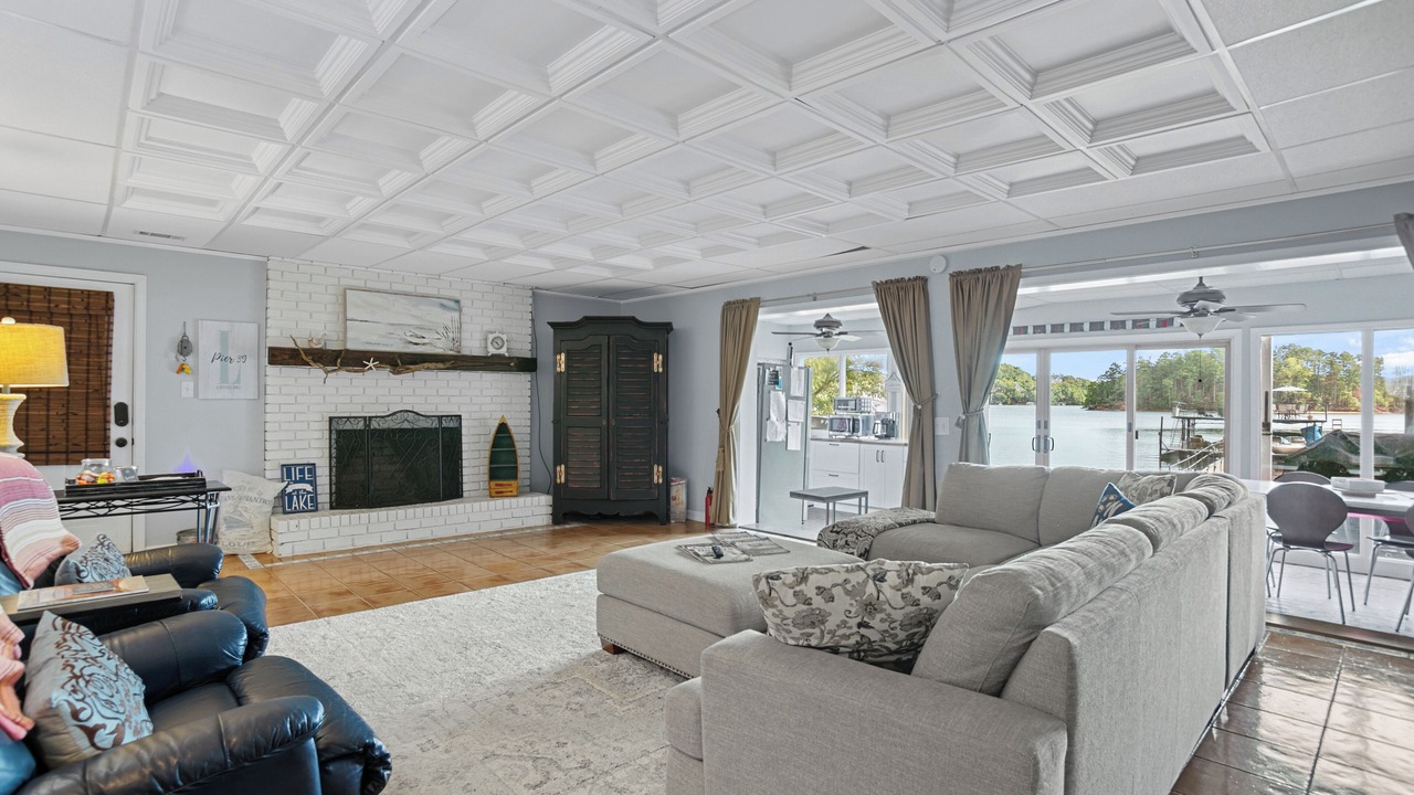 Photo of Livingroom in Gainesville