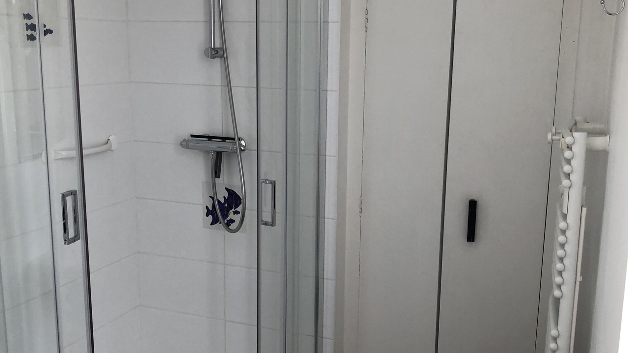 Photo of Bathroom in Saint-Ideuc