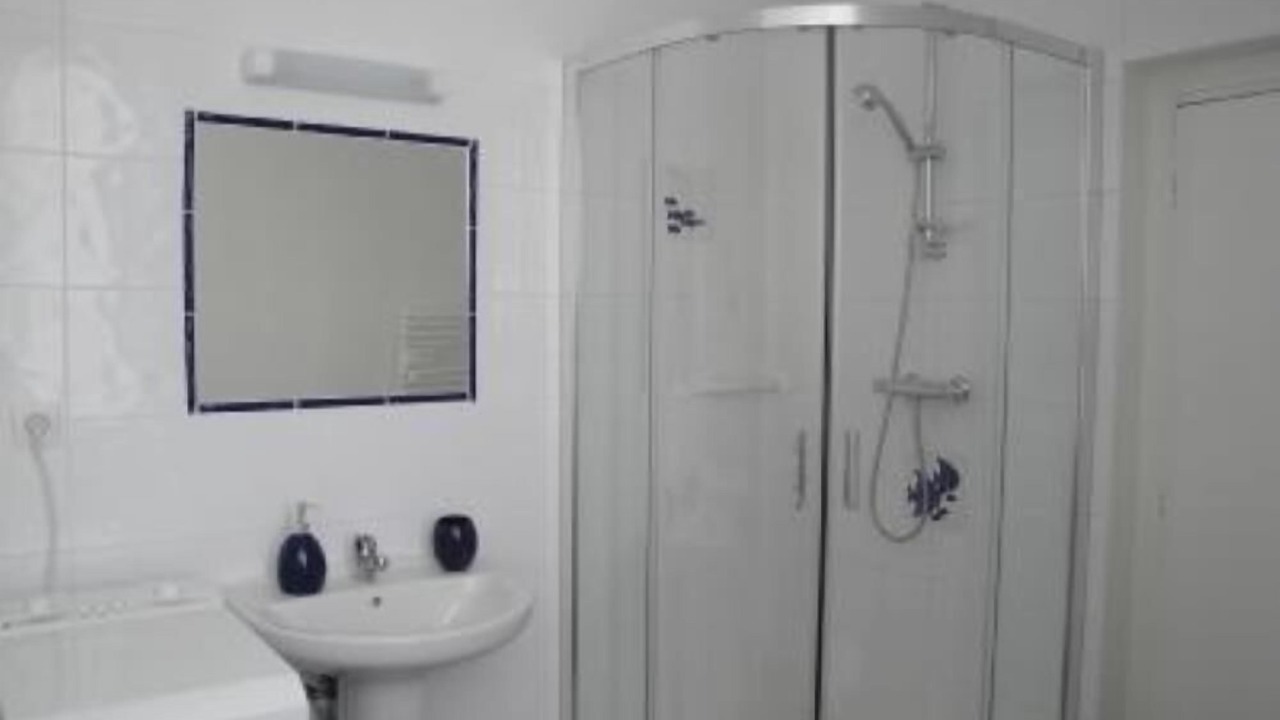 Photo of Bathroom in Saint-Ideuc