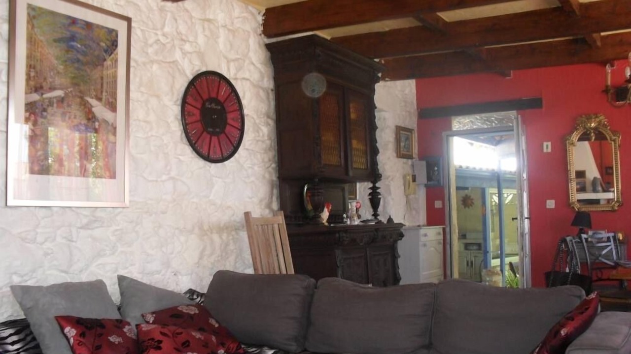 Photo of Others in Paulhan