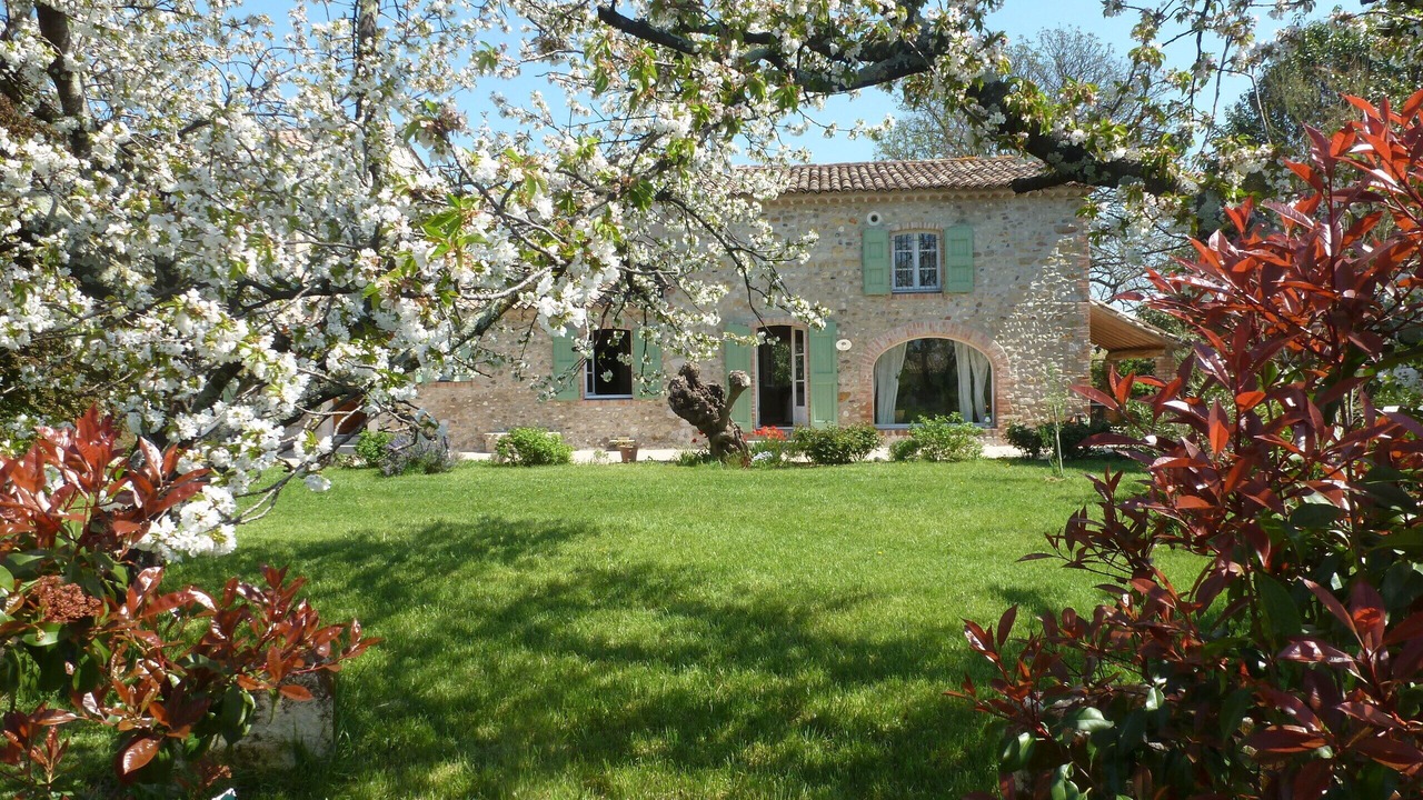 Photo of Outdoor in Cardet