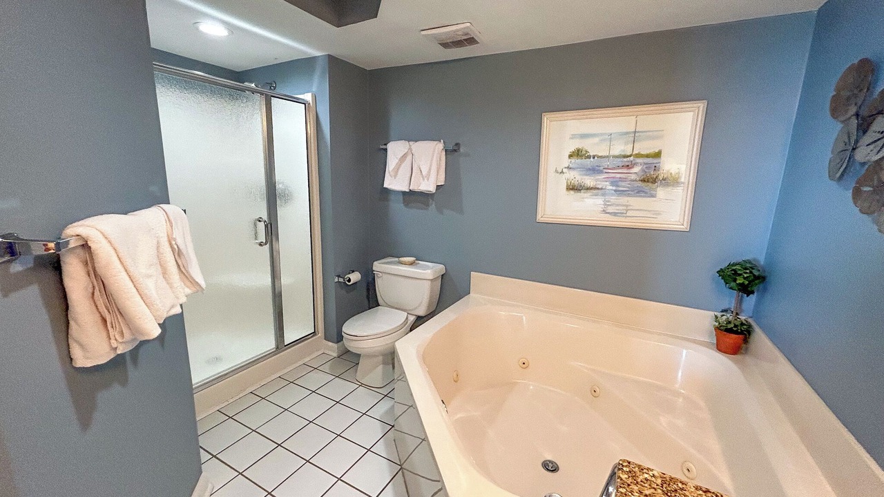 Photo of Bathroom in Ocean Drive
