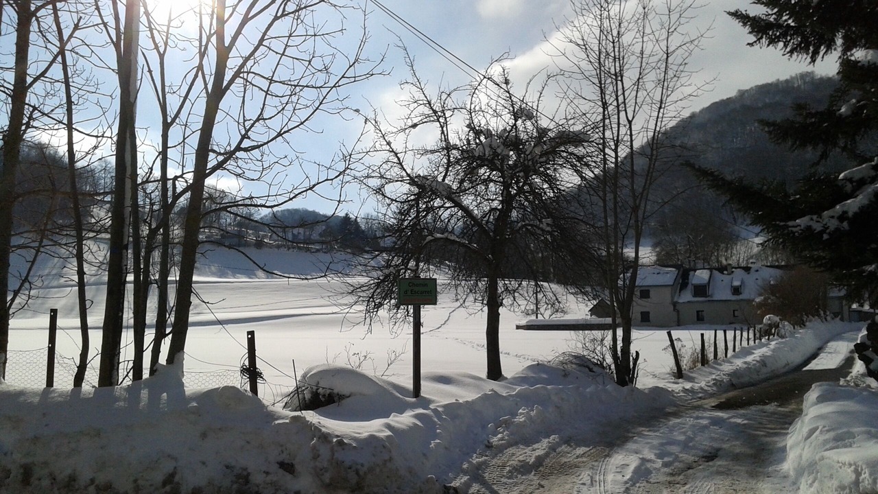 Photo of Outdoor in Campan