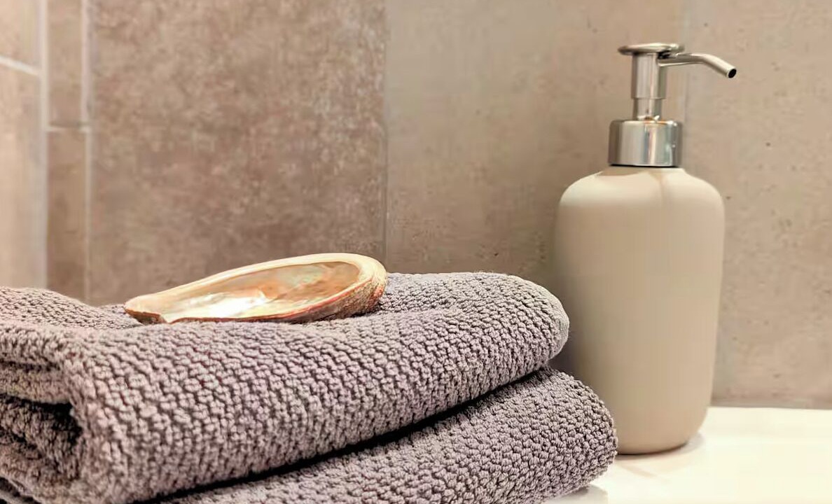 Photo of Bathroom in Beaumes-de-Venise