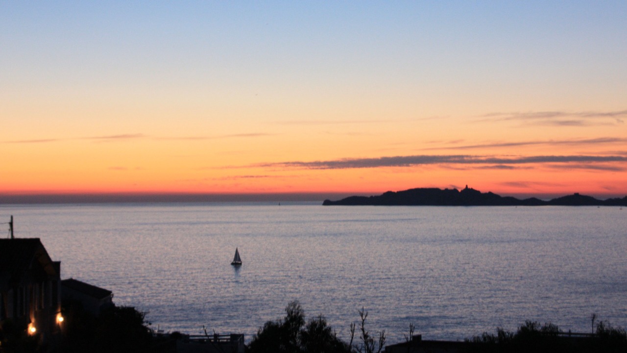 Photo of Others in Roucas-Blanc