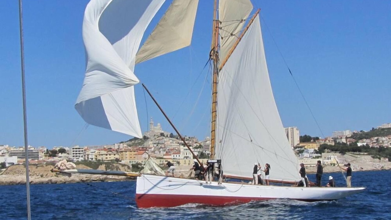 Photo of Others in Roucas-Blanc