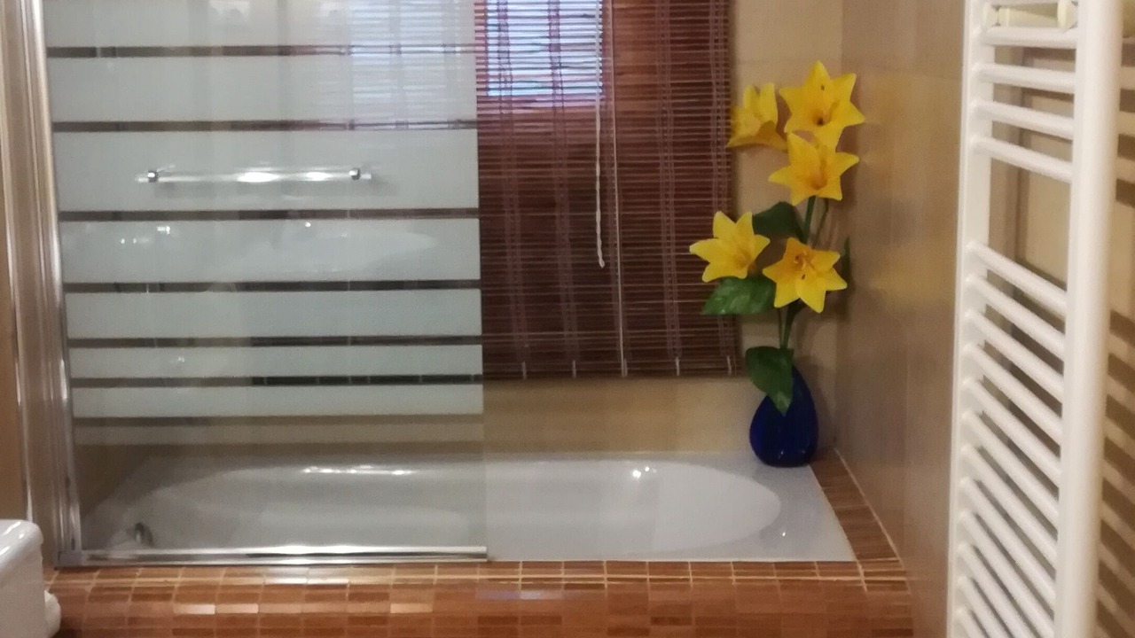 Photo of Bathroom in El Castell de Montornes