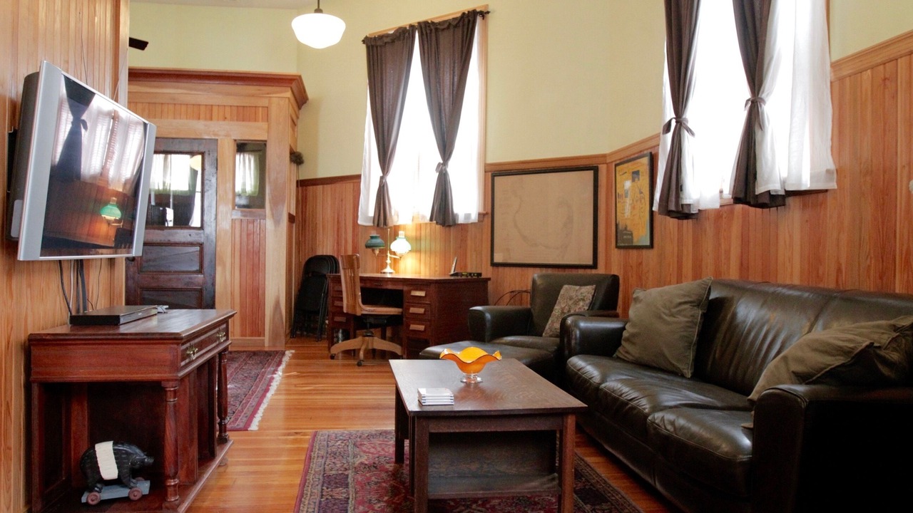Photo of Livingroom in Malden
