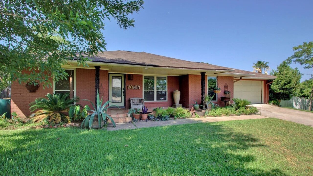 Photo of Outdoor in Pecan Springs Springdale