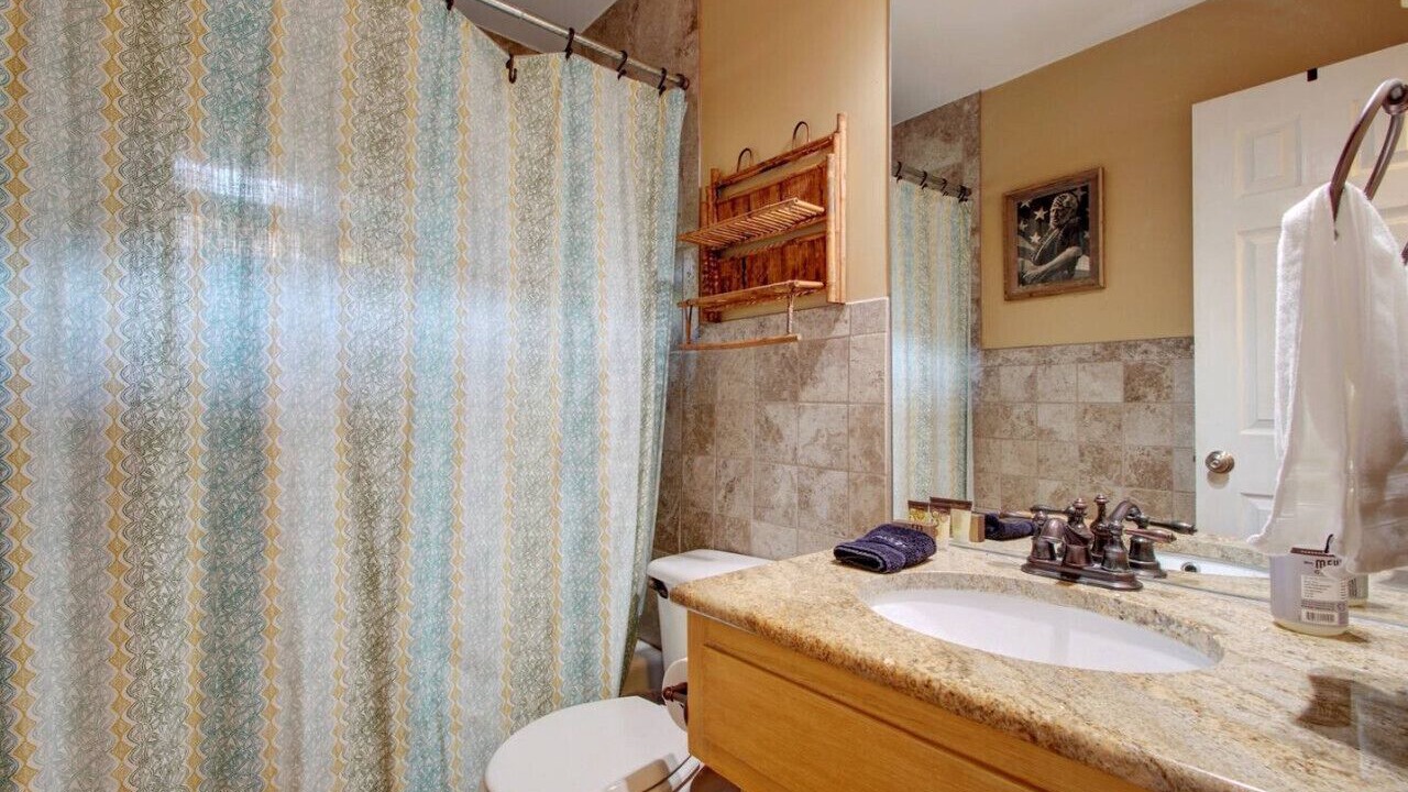 Photo of Bathroom in Pecan Springs Springdale