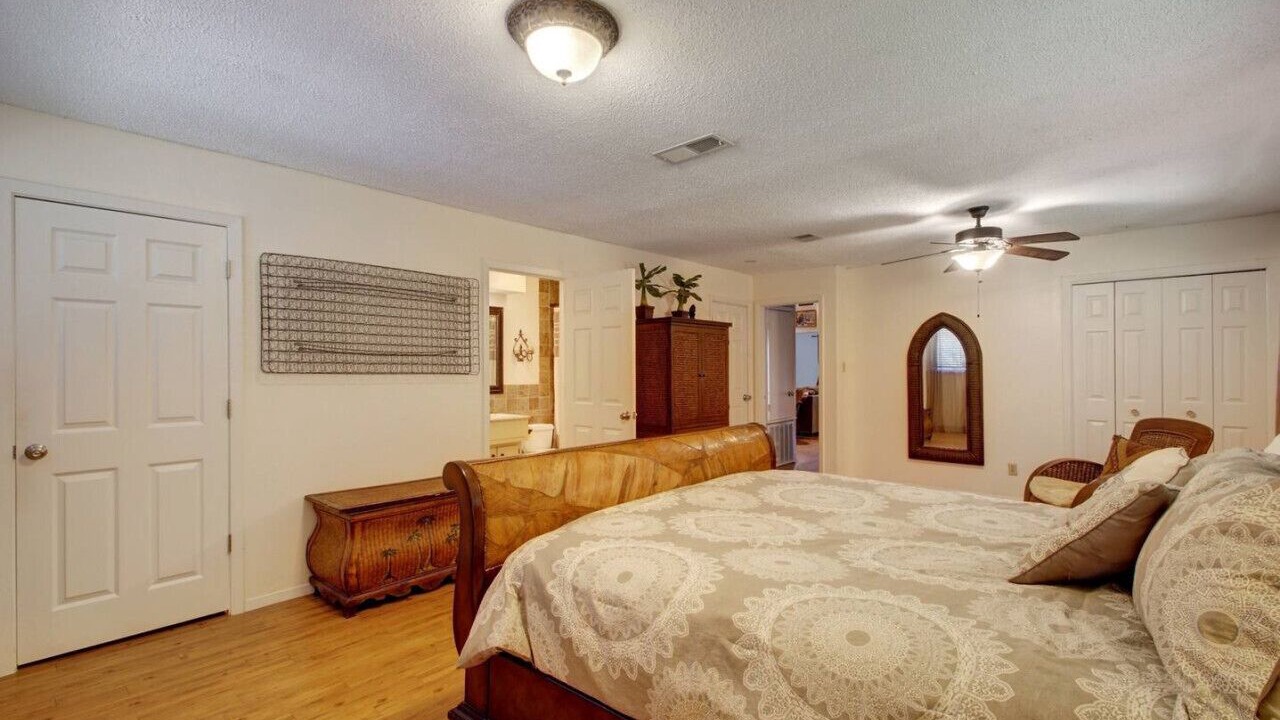 Photo of Bedroom in Pecan Springs Springdale