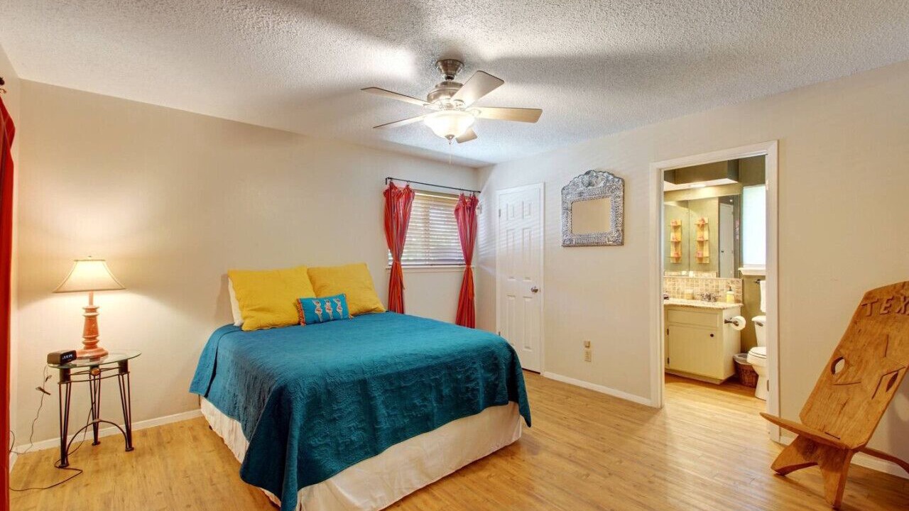 Photo of Bedroom in Pecan Springs Springdale