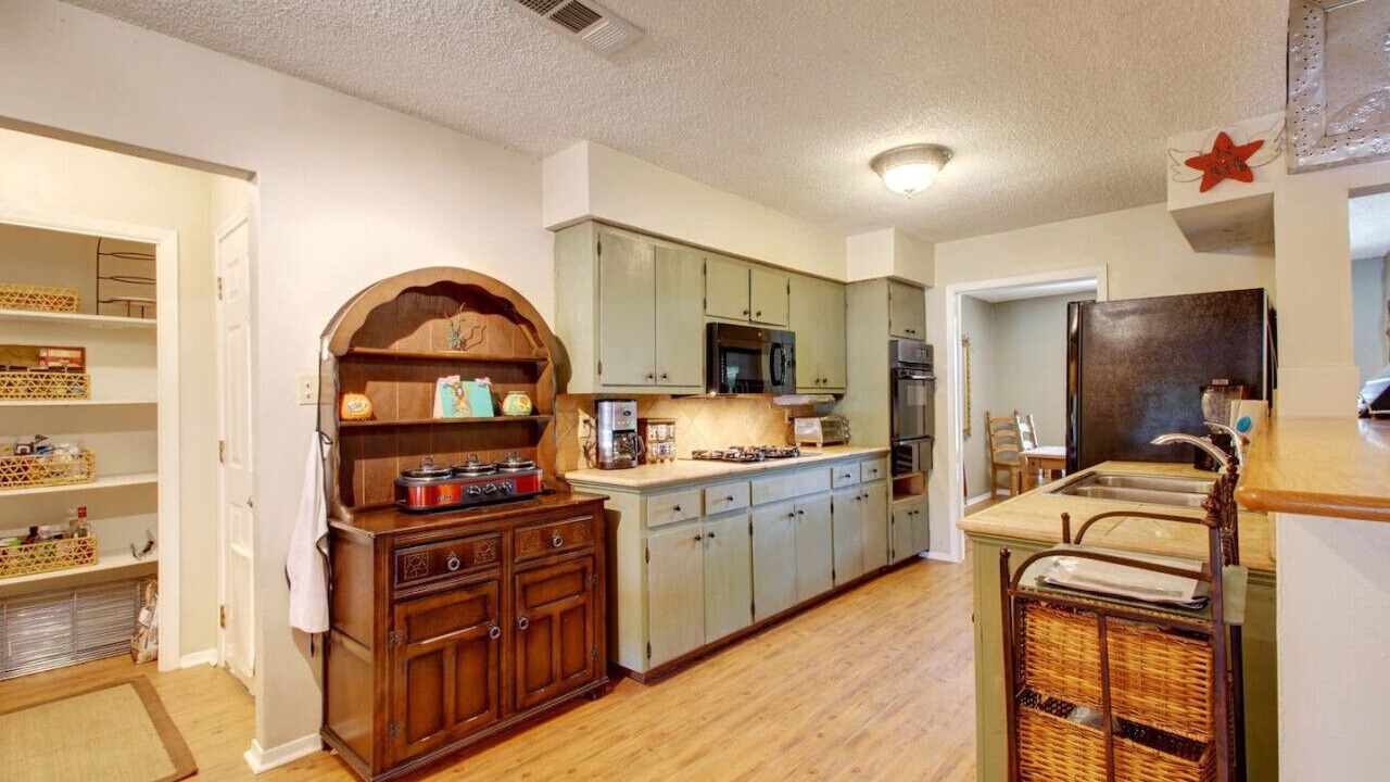 Photo of Kitchen in Pecan Springs Springdale