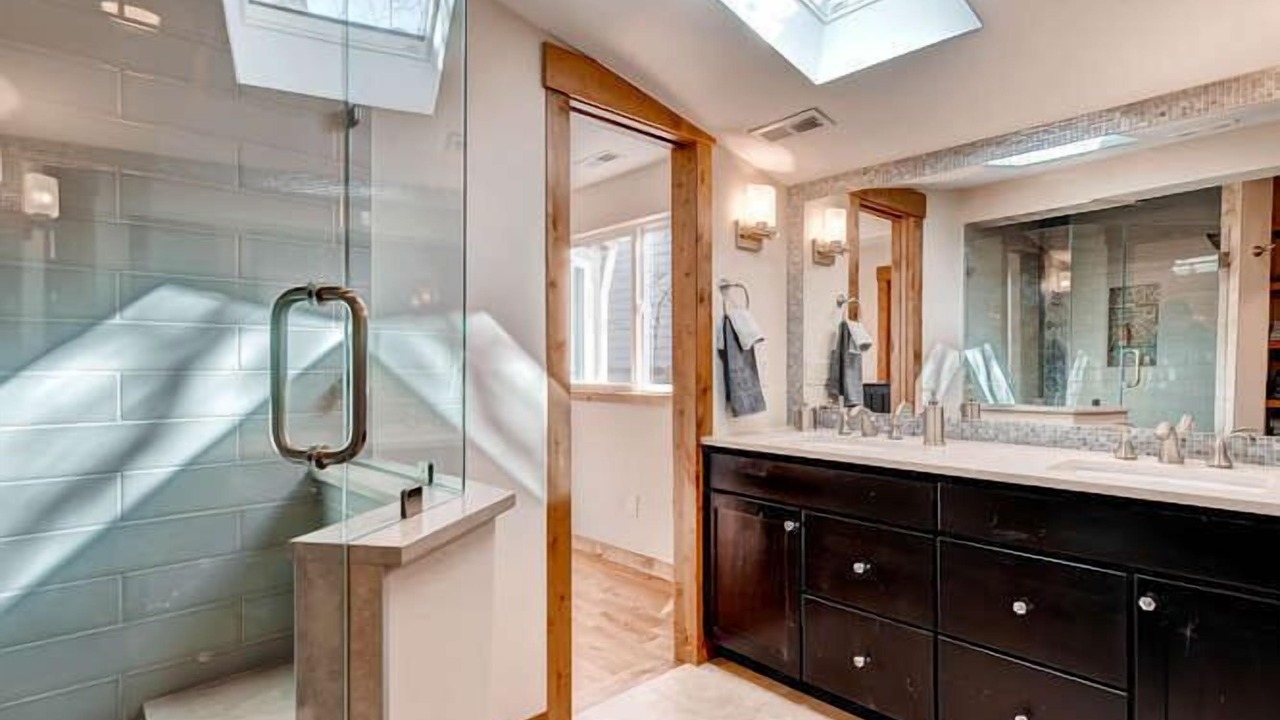 Photo of Bathroom in Interurban Park