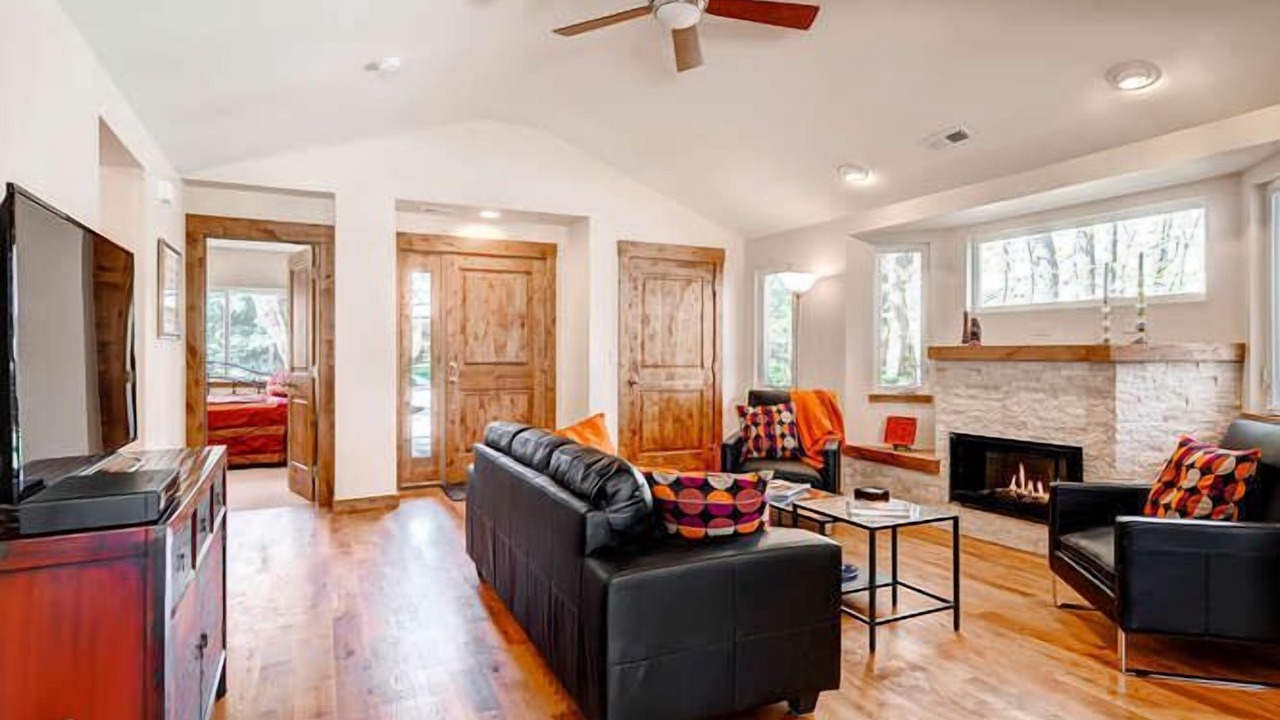 Photo of Bedroom in Interurban Park
