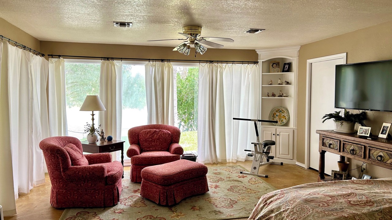Photo of Bedroom in Progreso Lakes