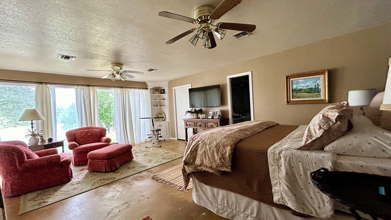 Photo of Bedroom in Progreso Lakes