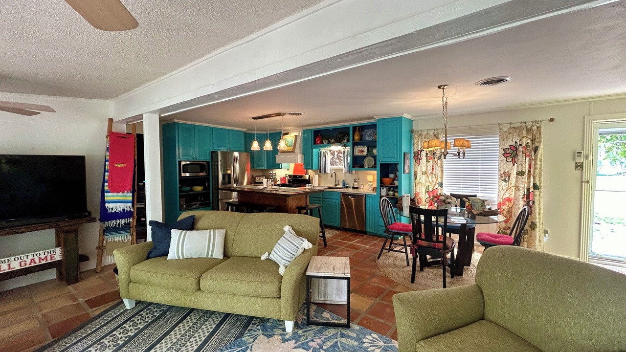 Photo of Livingroom in Progreso Lakes