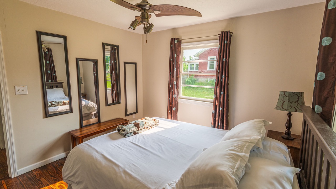 Photo of Bedroom in Three Rivers