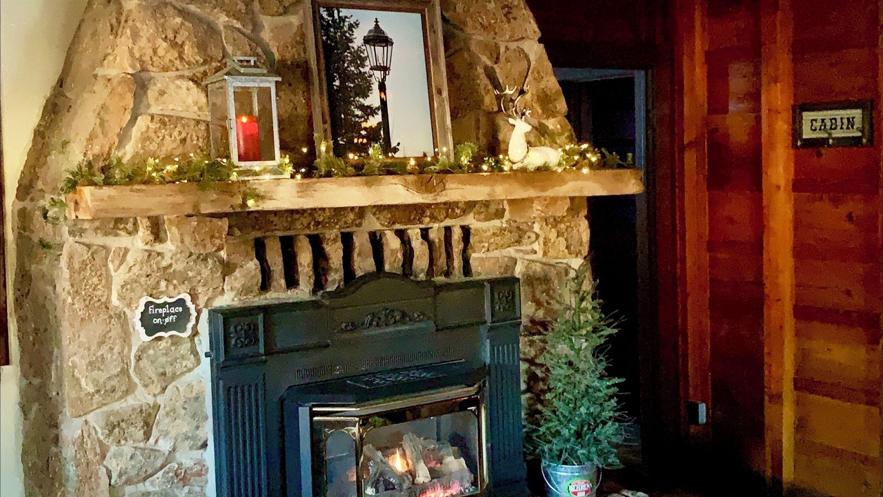 Photo of Livingroom in Green Mountain Falls