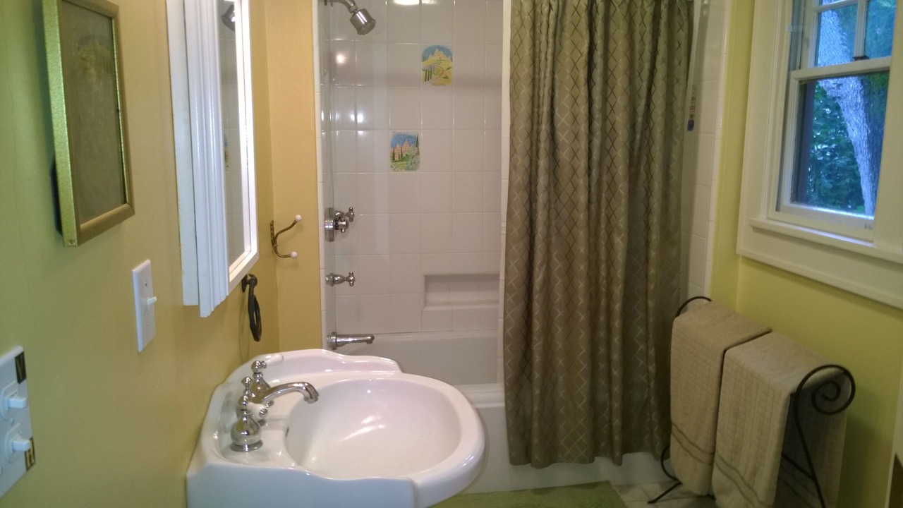 Photo of Bathroom in Portland Heights